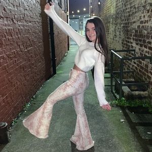 Meet your Posher, Ansley